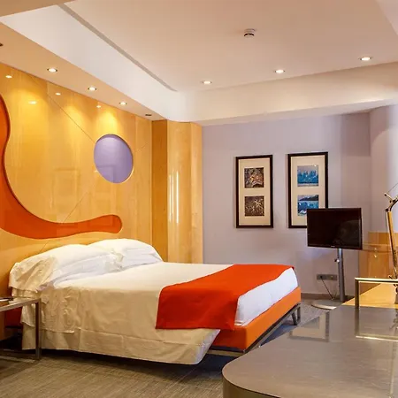 阿拉巴尼罗马酒店 酒店