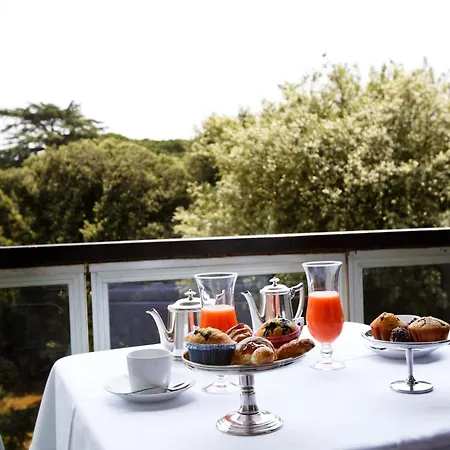 阿拉巴尼罗马酒店