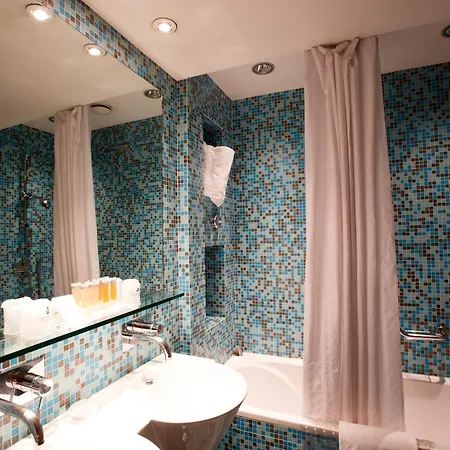 阿拉巴尼罗马酒店 4*