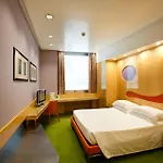 Hotel Albani 4*